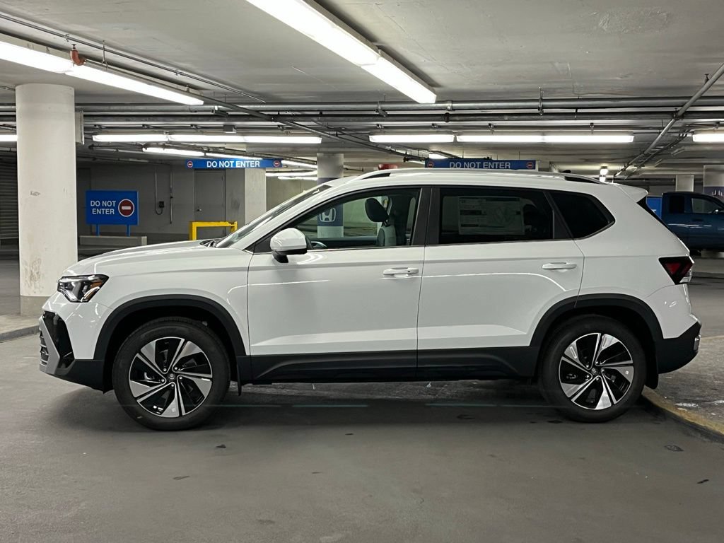 New 2026 Volkswagen Taos SE AWD/4WD image 33