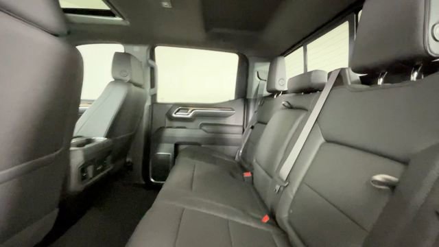 Used 2023 Chevrolet Silverado 1500 LT Trail Boss w/ LT Trail Boss Premium Package AWD/4WD image 17