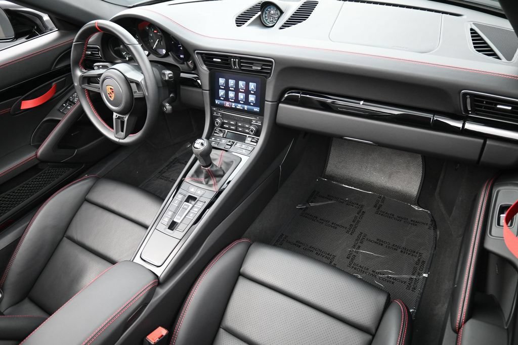 Certified 2019 Porsche 911 Speedster RWD image 33