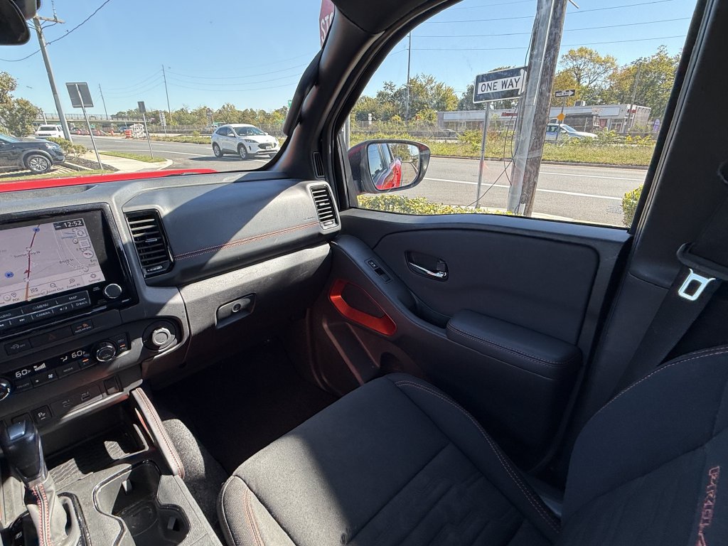 Certified 2024 Nissan Frontier PRO-4X w/ Technology Package AWD/4WD image 18