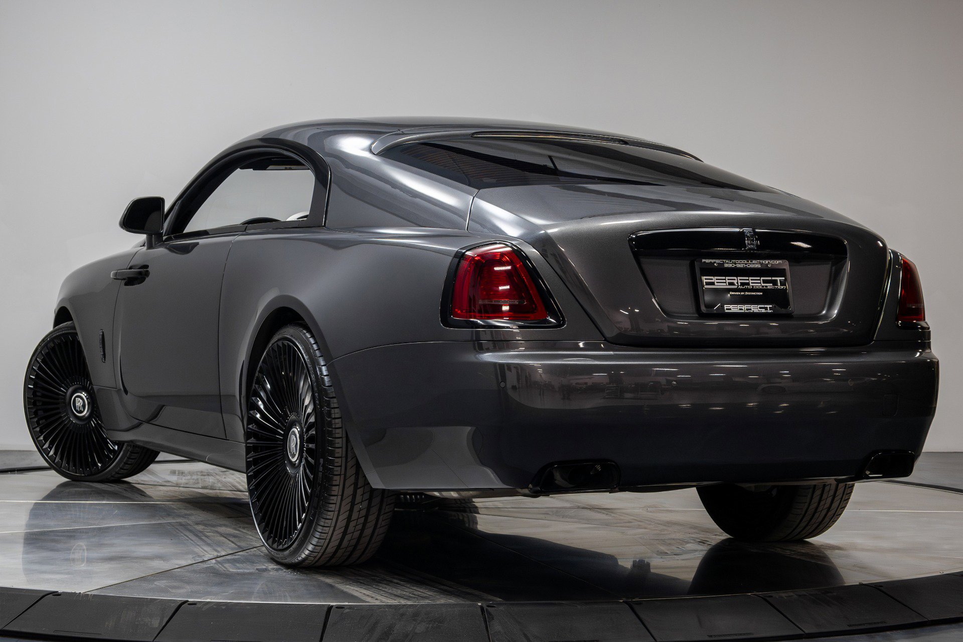 Used 2016 Rolls-Royce Wraith image 43