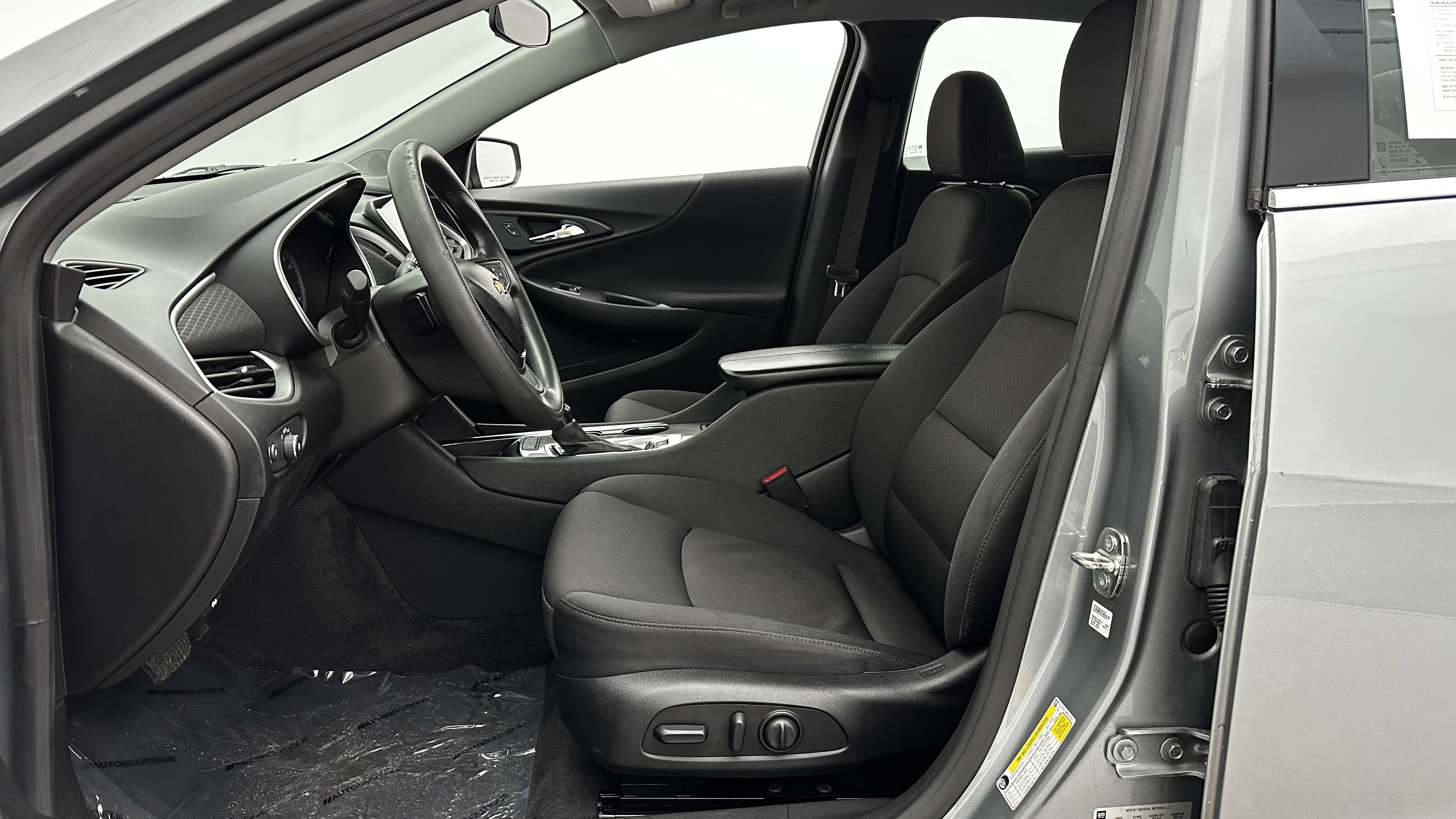 Used 2024 Chevrolet Malibu LT FWD image 13