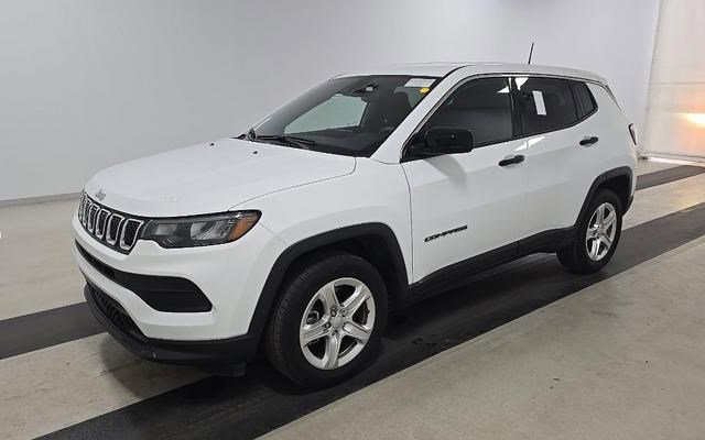 Used 2023 Jeep Compass Sport AWD/4WD image 2