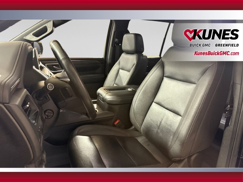 Used 2023 Chevrolet Tahoe LT w/ Luxury Package AWD/4WD image 23