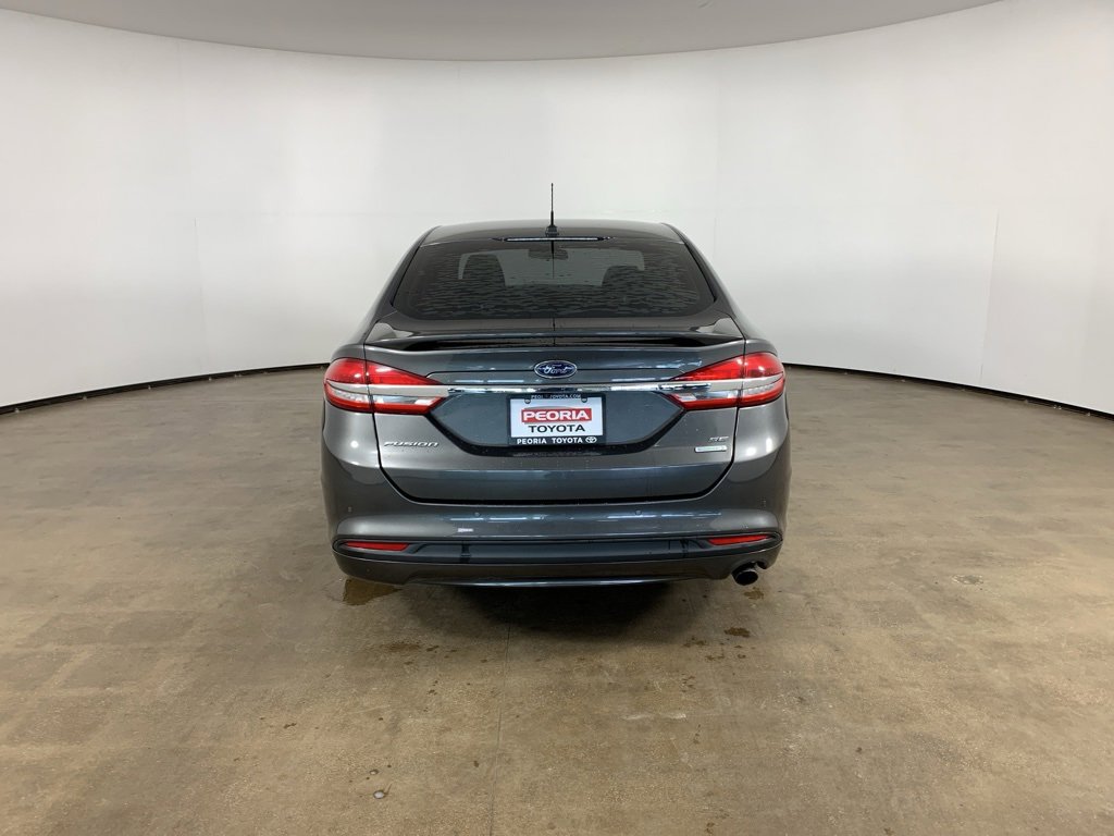 Used 2018 Ford Fusion SE w/ Equipment Group 201A image 10