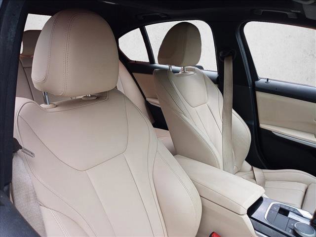 Used 2019 BMW 330i Sedan w/ Premium Package image 15