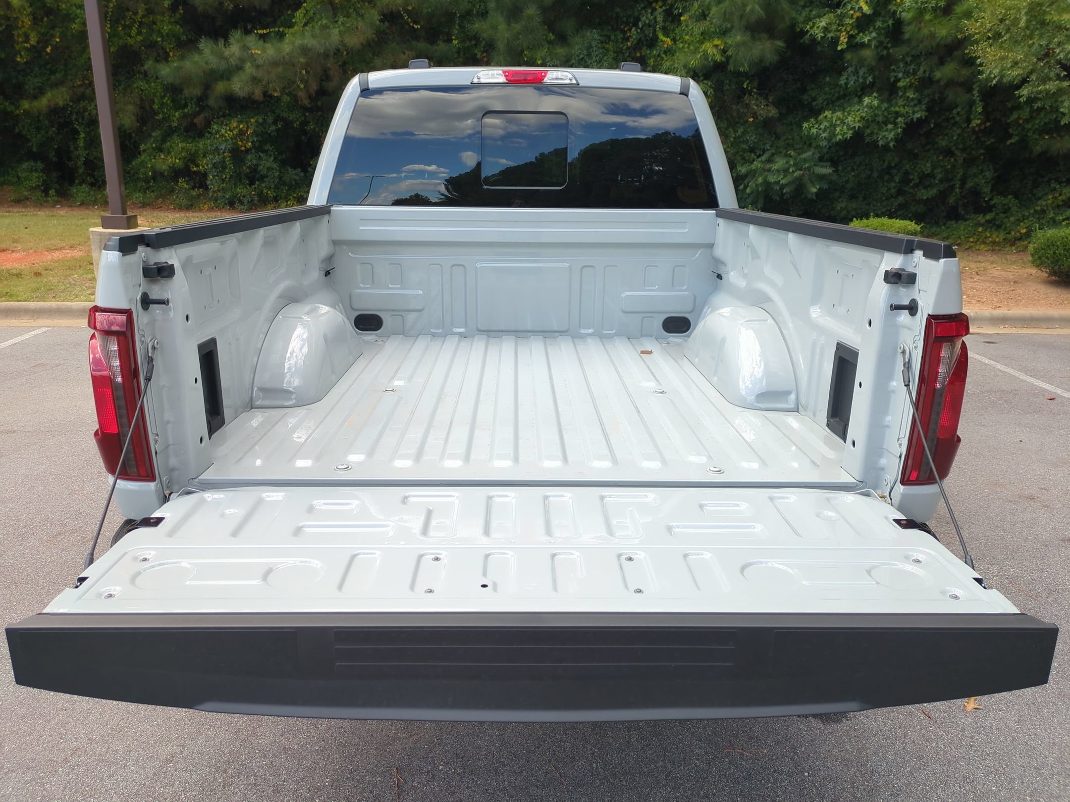 New 2026 Ford F150 XLT w/ Equipment Group 302A MID AWD/4WD image 30