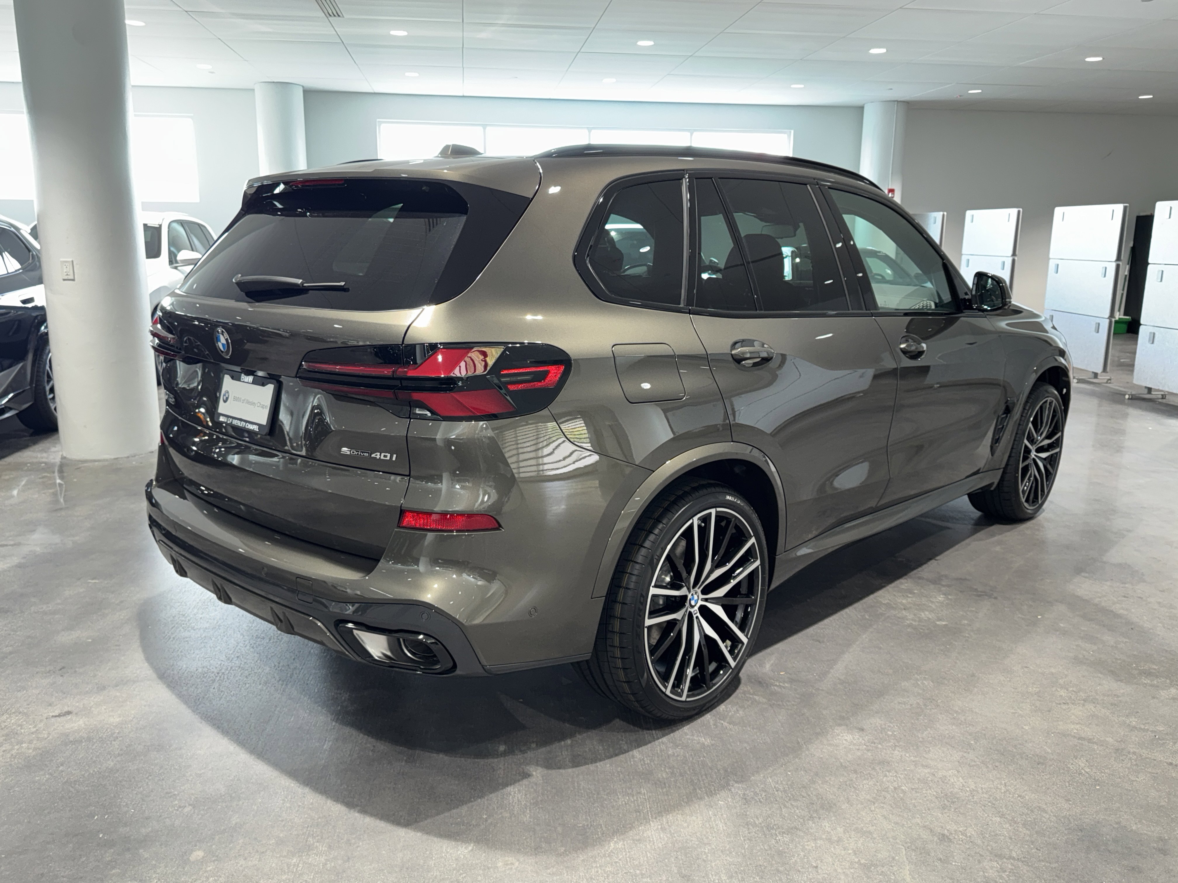 New 2026 BMW X5 sDrive40i w/ M Sport Package image 7