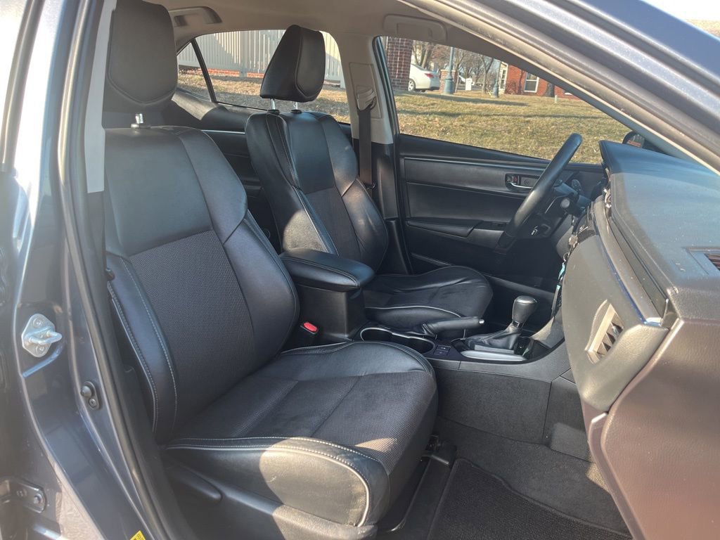 Used 2015 Toyota Corolla S image 21