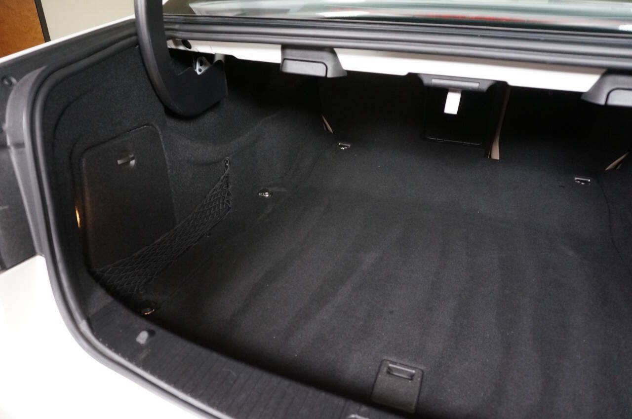 Used 2012 Mercedes-Benz E 350 Sedan image 35