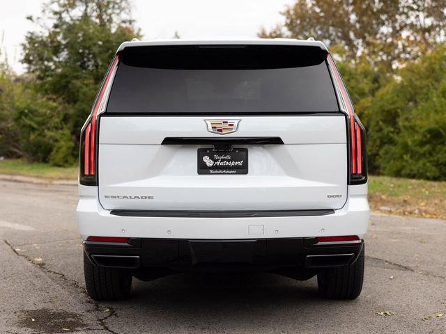 Used 2026 Cadillac Escalade ESV Sport w/ Touring Package image 7