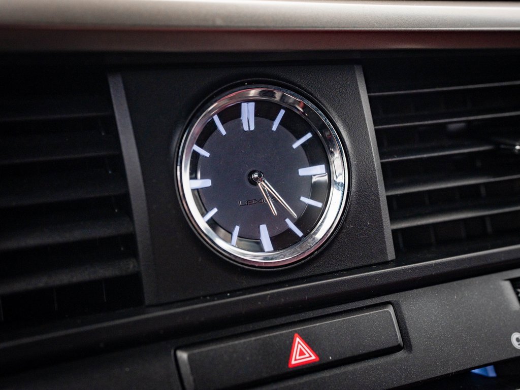 Used 2017 Lexus RX 450h AWD image 39