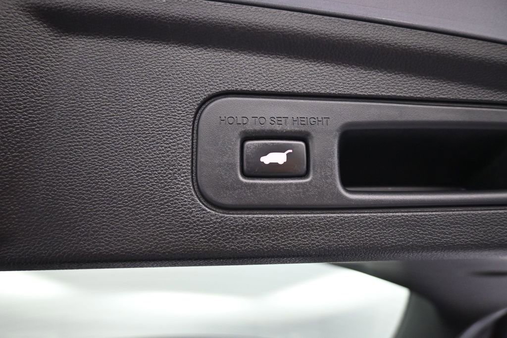 Used 2022 Acura MDX SH-AWD image 24