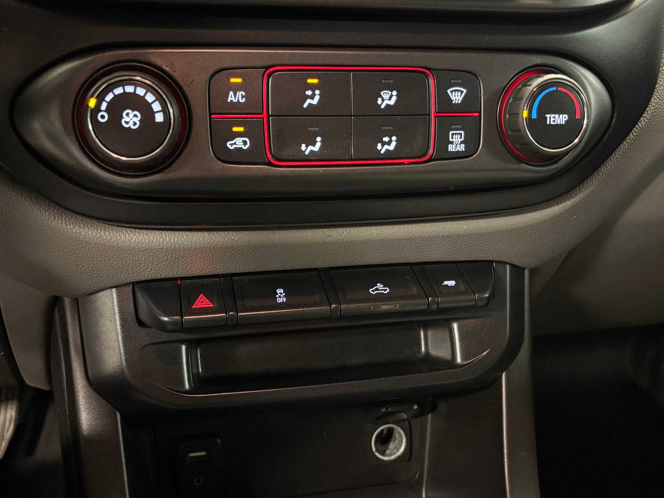 Used 2016 GMC Canyon 2WD Crew Cab w/ Convenience Package image 17