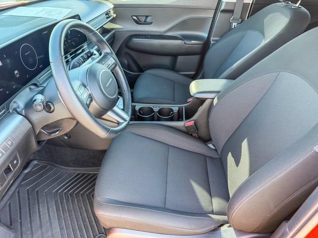Certified 2025 Hyundai Kona SEL FWD image 19
