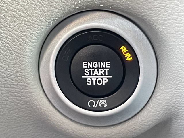 Used 2023 Chrysler Pacifica Touring-L FWD image 22