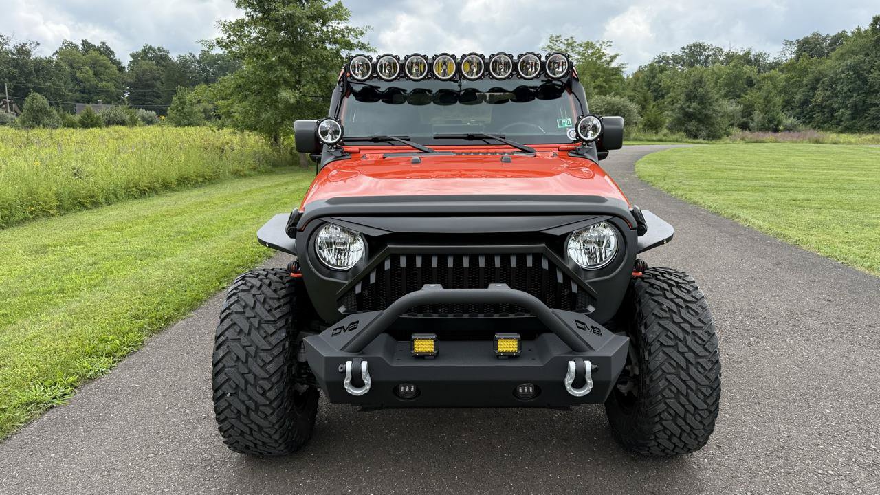 Used 2019 Jeep Wrangler Sport AWD/4WD image 4