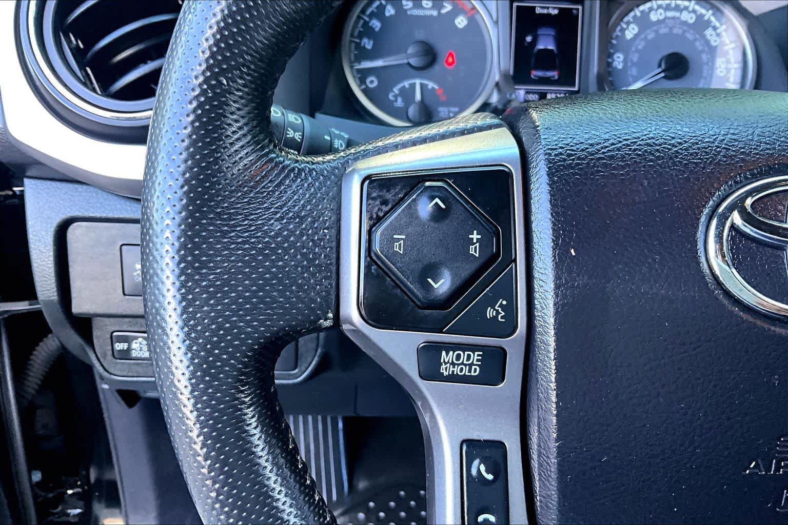 Used 2021 Toyota Tacoma Limited AWD/4WD image 23