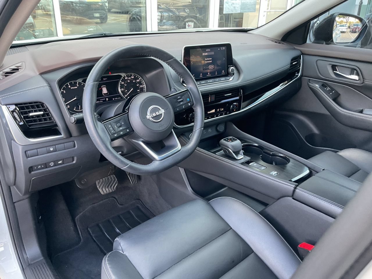 Used 2023 Nissan Rogue SL FWD image 10