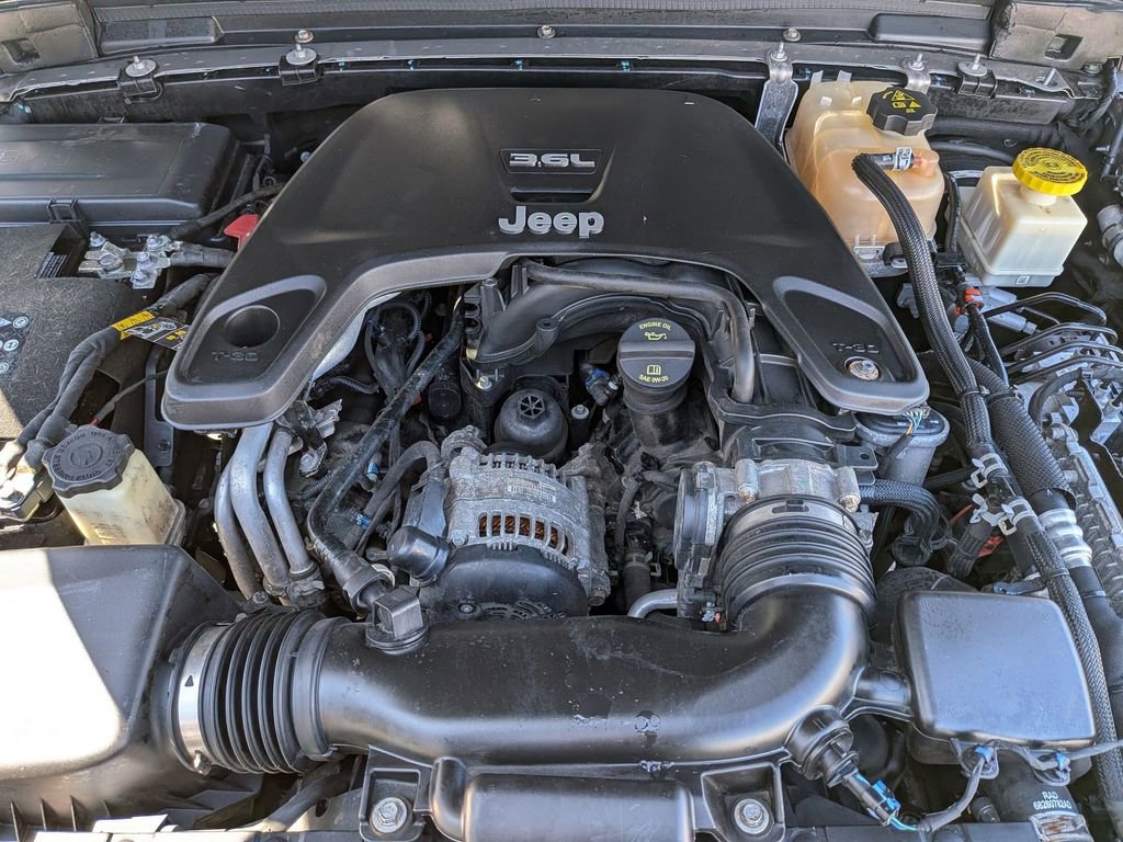 Used 2020 Jeep Gladiator Overland AWD/4WD image 27