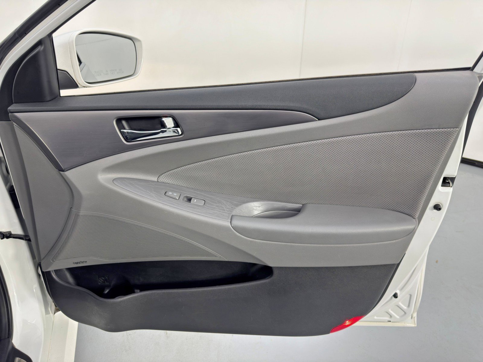 Used 2013 Hyundai Sonata Limited image 38