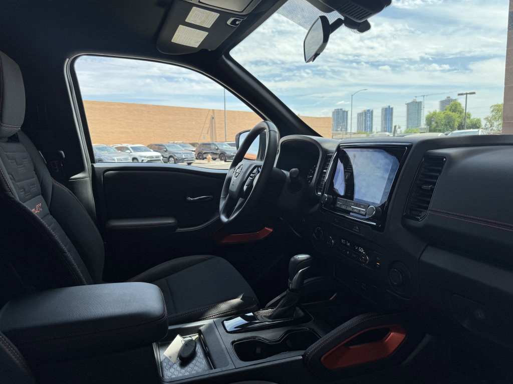 Used 2024 Nissan Frontier PRO-4X w/ Off-Road Protection Package image 41