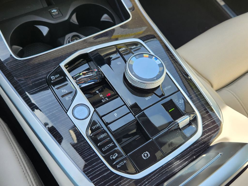 New 2026 BMW X5 xDrive50e image 18