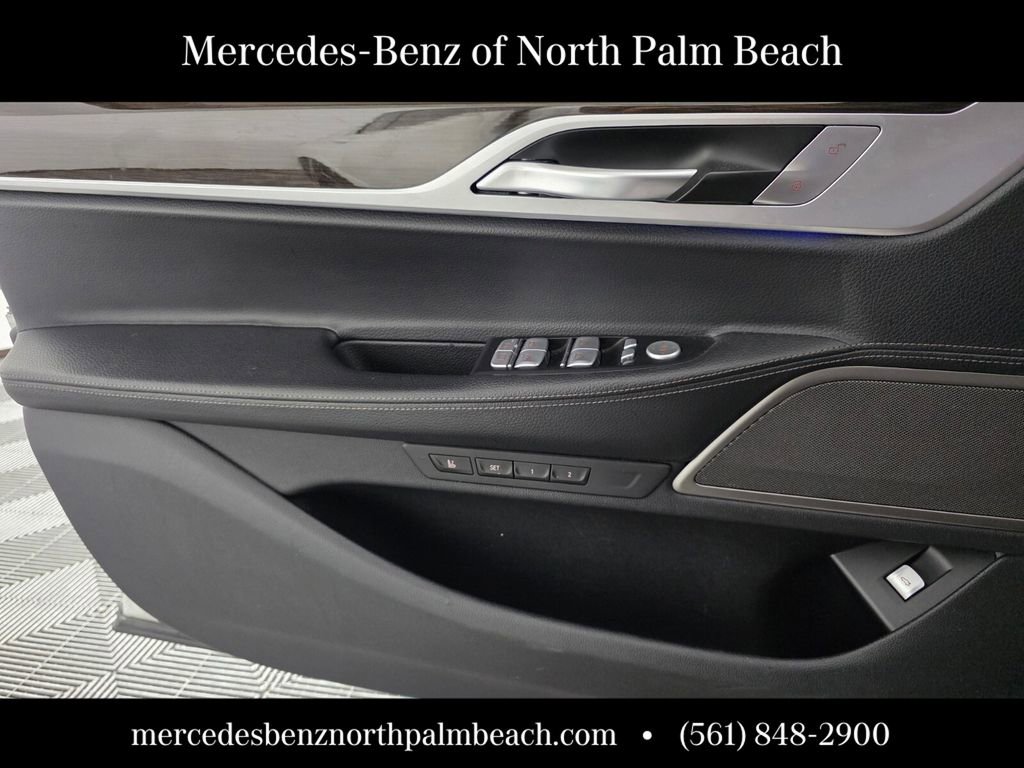 Used 2020 BMW 740i w/ Cold Weather Package image 22
