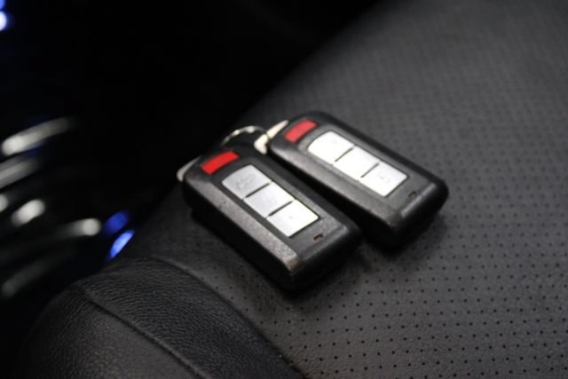 Used 2014 Mitsubishi Outlander GT AWD/4WD image 14
