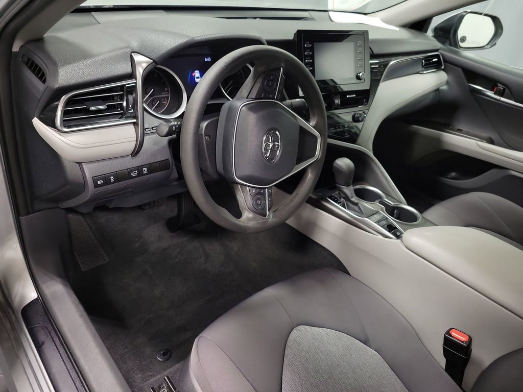 Used 2022 Toyota Camry LE AWD/4WD image 13