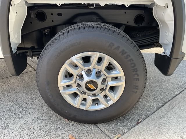 New 2025 Chevrolet Silverado 2500 LT w/ Safety Package AWD/4WD image 13