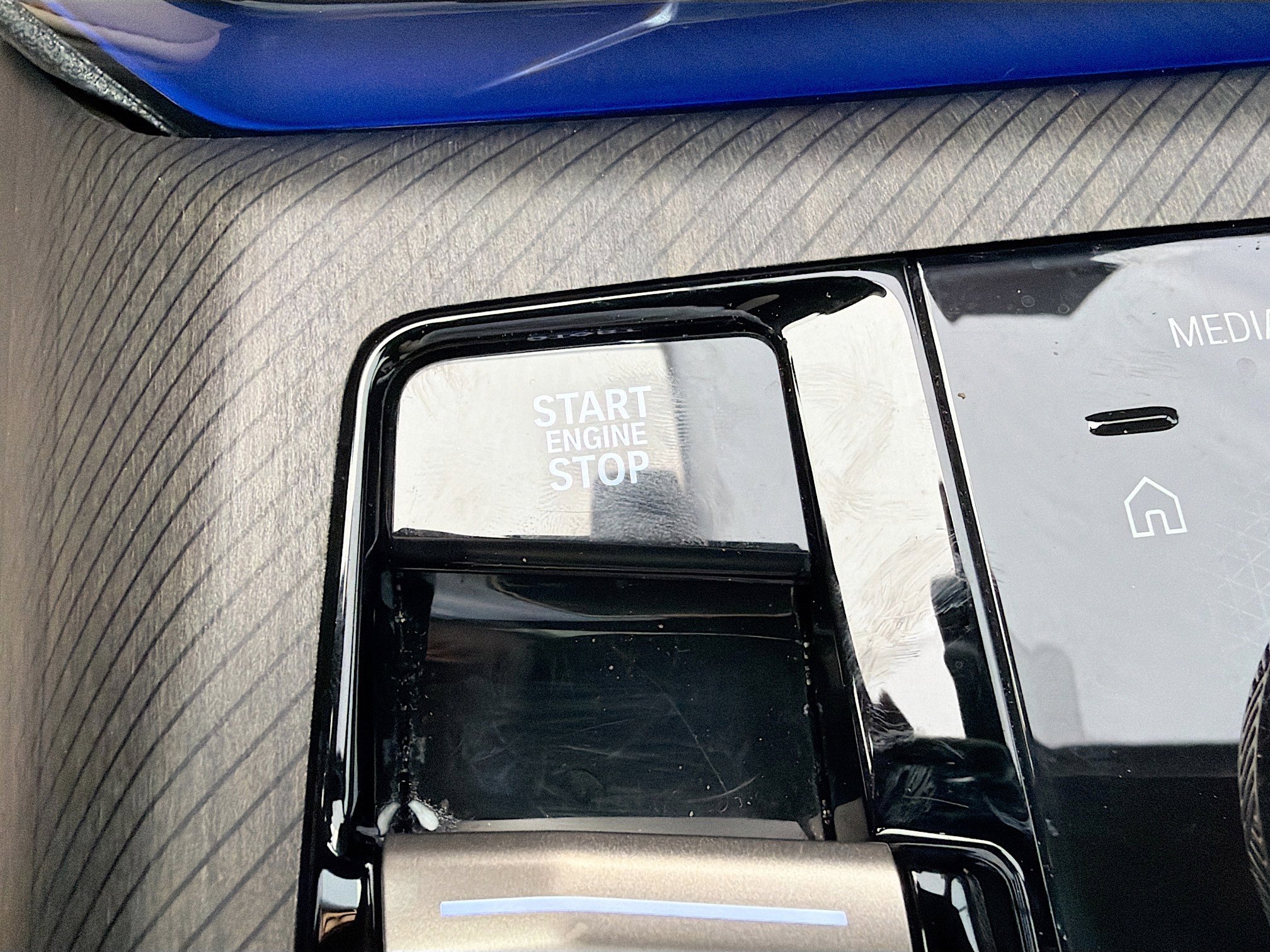 Used 2025 BMW X3 xDrive30i w/ Premium Package image 36