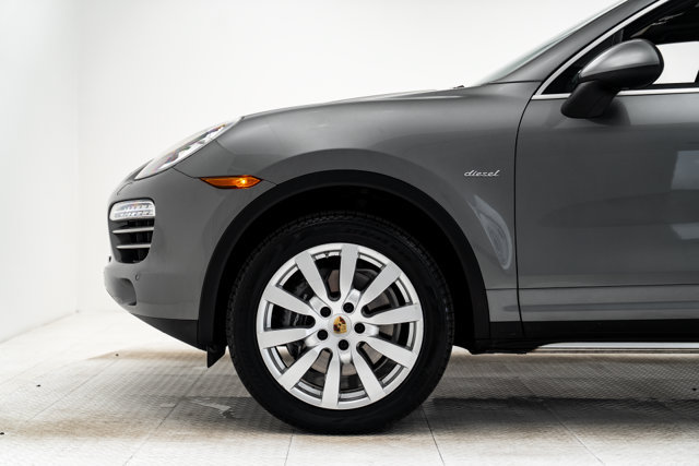 Used 2014 Porsche Cayenne Diesel Platinum Edition AWD/4WD image 43
