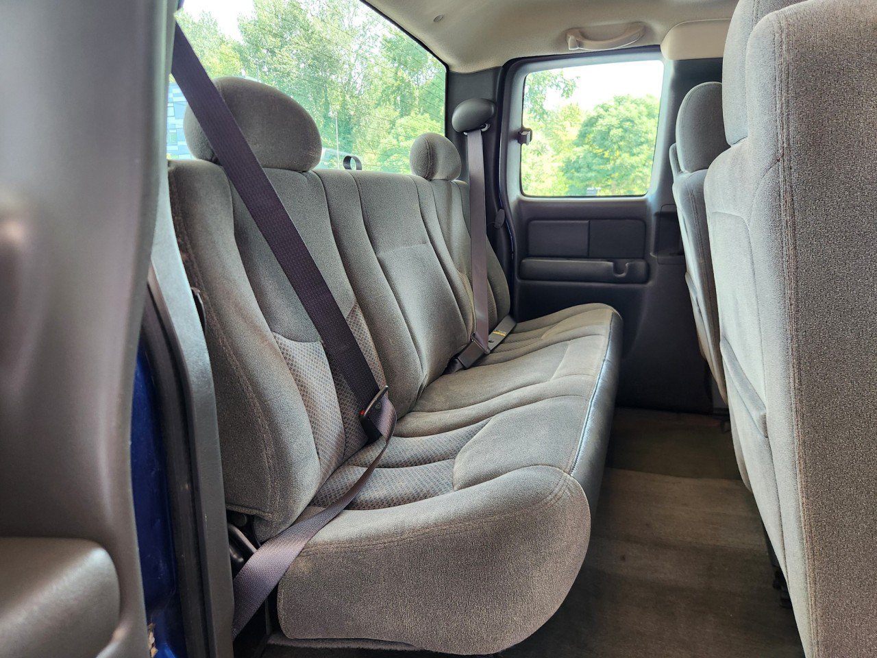 Used 2004 Chevrolet Silverado 1500 LS AWD/4WD image 12