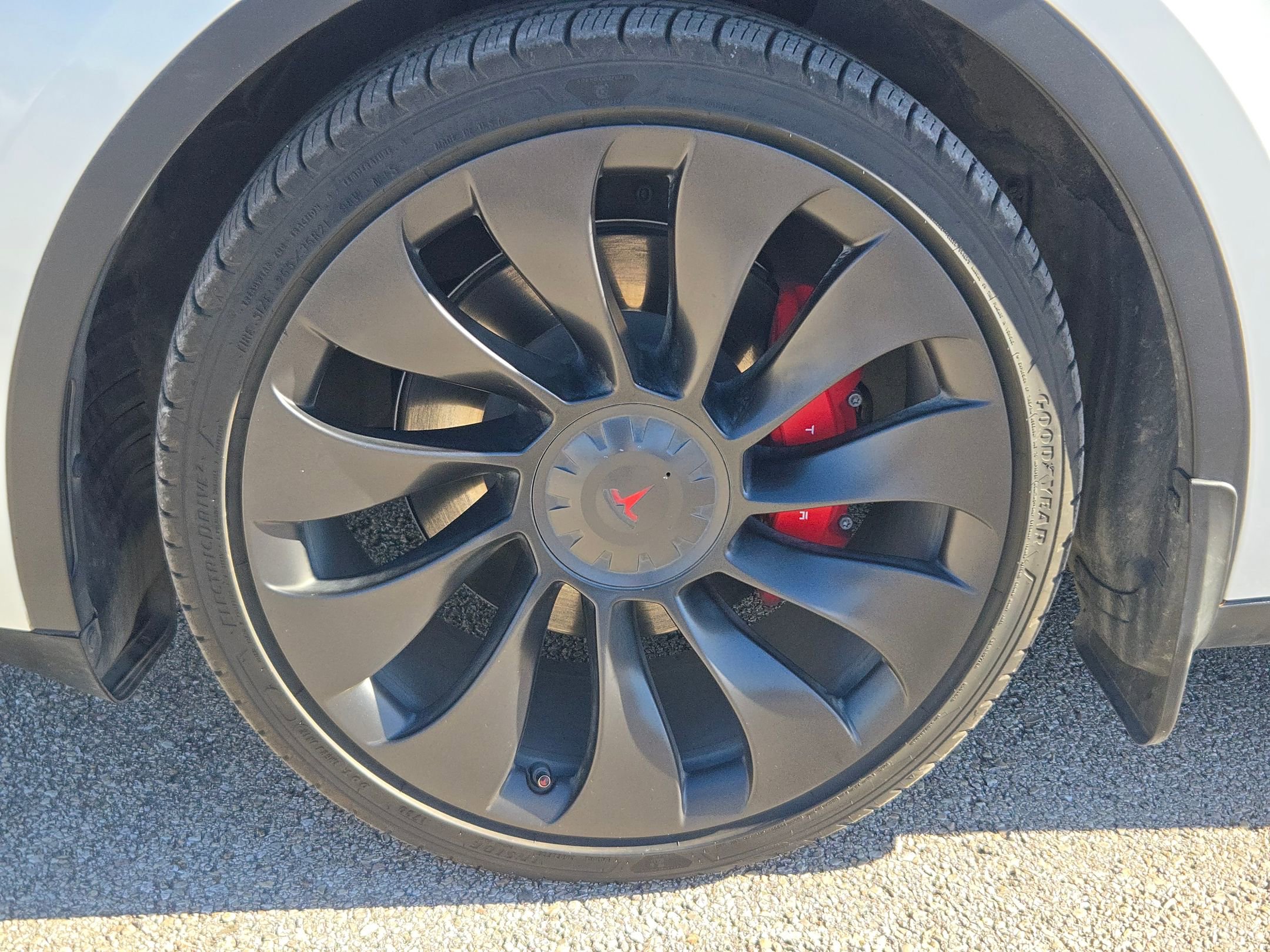 Used 2023 Tesla Model Y Performance image 32