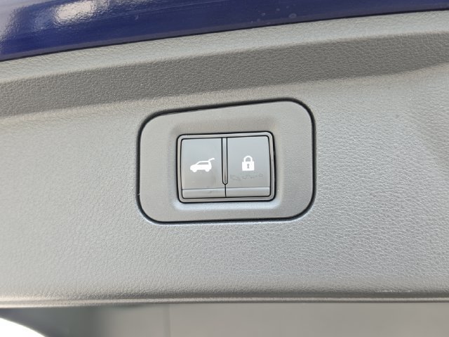 Certified 2025 Nissan Armada Platinum Reserve RWD image 11