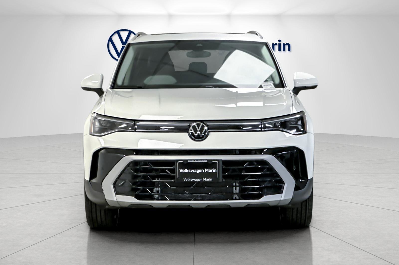New 2026 Volkswagen Taos SEL image 8