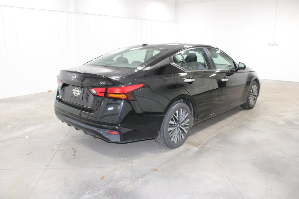 Used 2023 Nissan Altima 2.5 SV FWD image 10