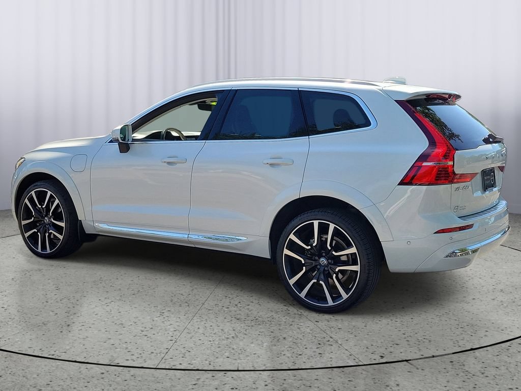 Used 2023 Volvo XC60 T8 Ultimate w/ Climate Package AWD/4WD image 7
