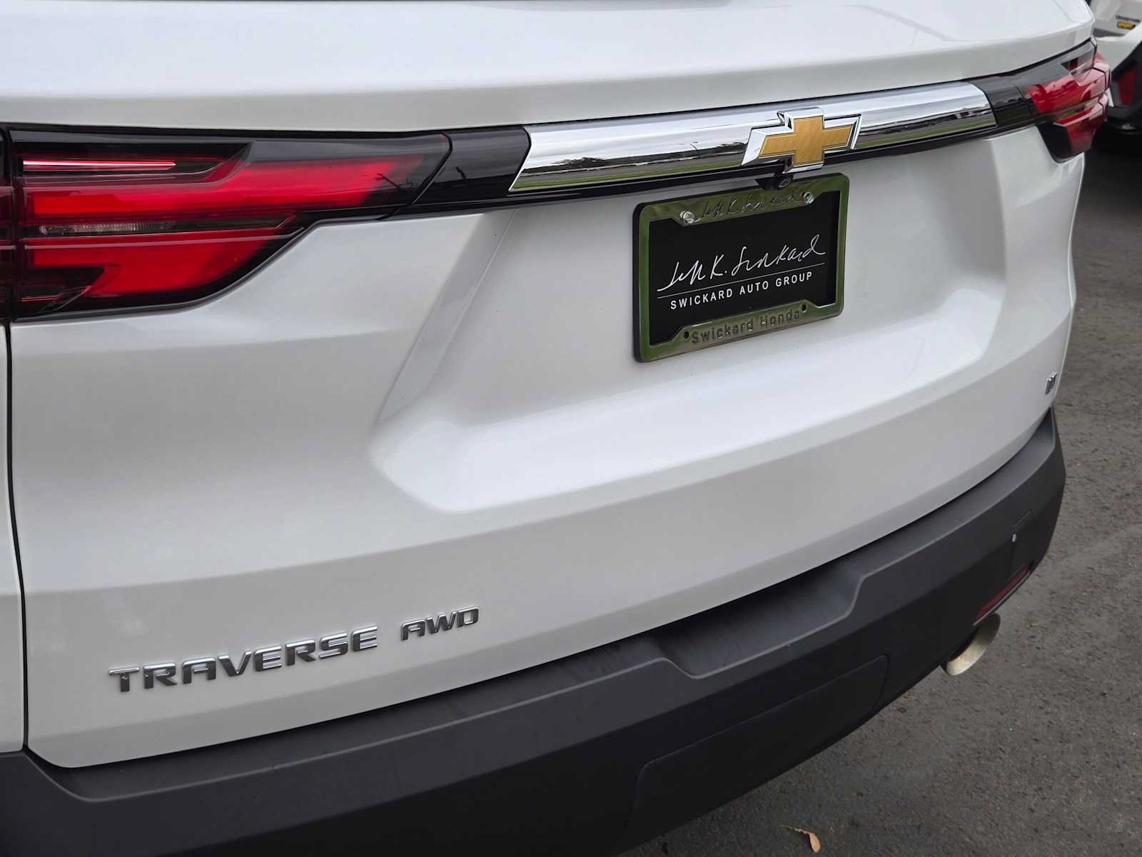 Used 2023 Chevrolet Traverse LT w/ LPO, Floor Liner Package AWD/4WD image 14