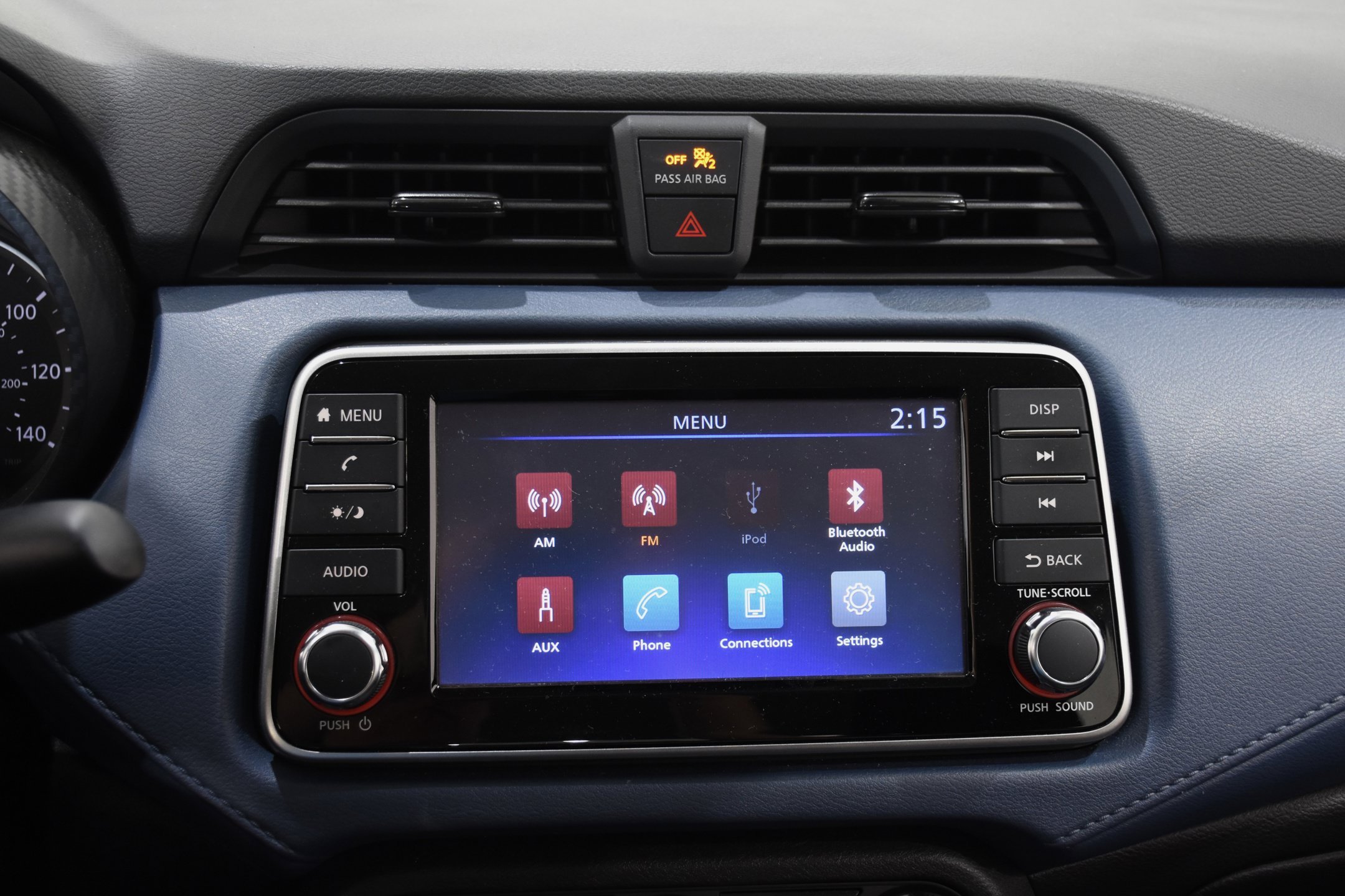 Used 2025 Nissan Versa SV FWD image 17