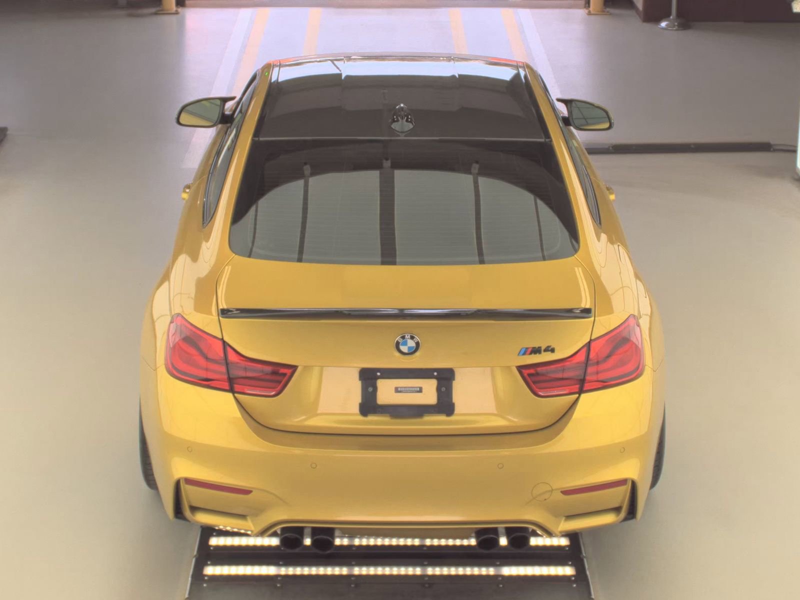 Used 2019 BMW M4 Coupe w/ Competition Package RWD image 8