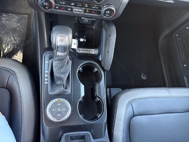 New 2026 Ford Bronco Outer Banks w/ Sasquatch Package AWD/4WD image 14