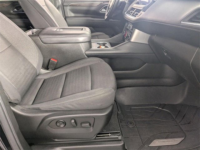 Used 2021 Chevrolet Suburban LS image 32