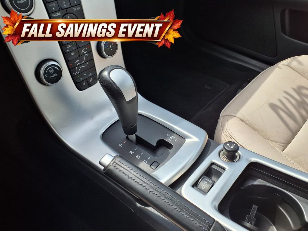 Used 2011 Volvo C70 T5 w/ Multimedia Pkg FWD image 19