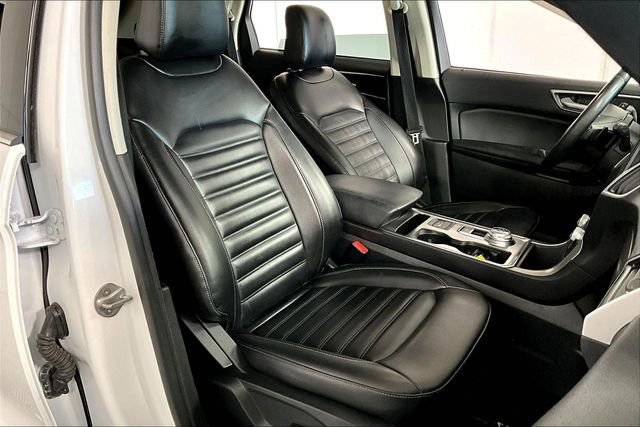 Used 2022 Ford Edge SEL w/ Convenience Package image 7