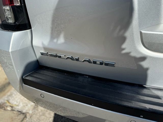 Used 2016 Cadillac Escalade ESV Luxury image 48
