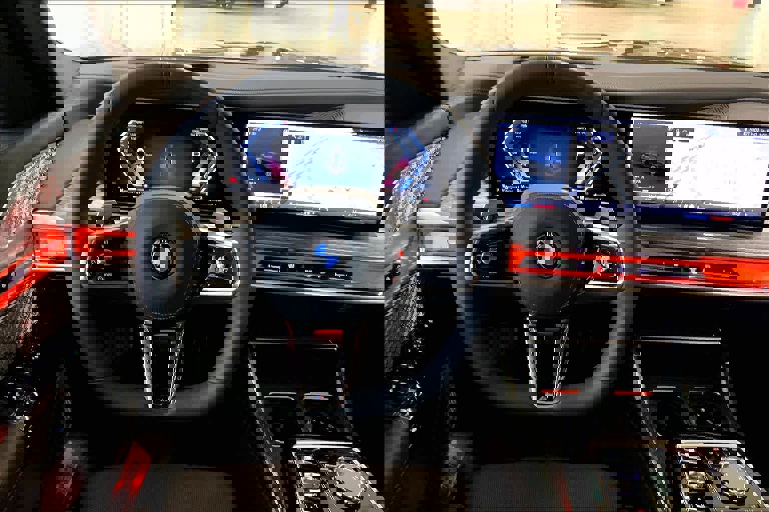 Used 2025 BMW 760i xDrive image 5