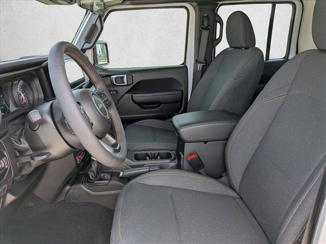 Used 2024 Jeep Gladiator Sport image 11