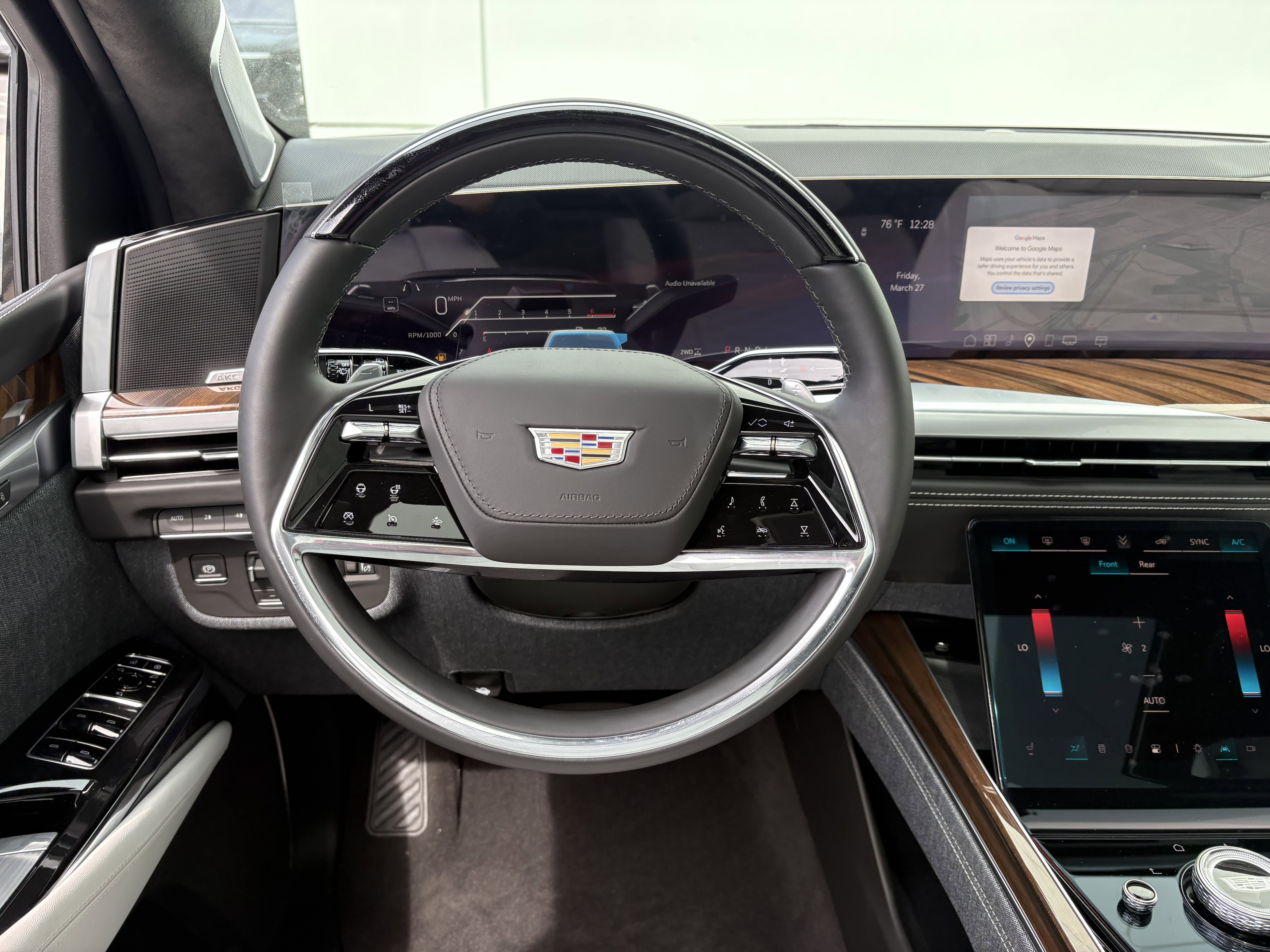 New 2026 Cadillac Escalade ESV Platinum Sport w/ LPO, ONYX Package AWD/4WD image 13